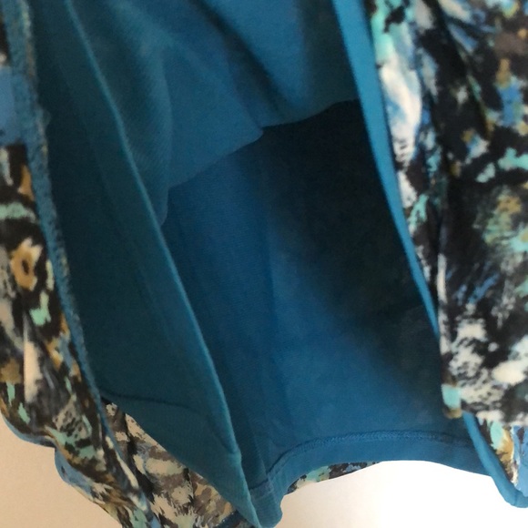 Apt. 9 Sleevless Top Women's Petite Small - Picture 4 of 7